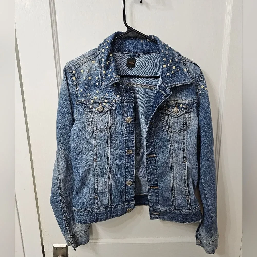 Jag embellished Jean jacket. Pearls and silver studs. Sz small
